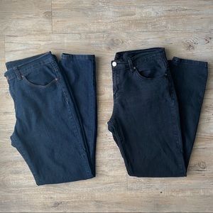 2 pair Women’s Forever 21 Skinny Jeans Size 30